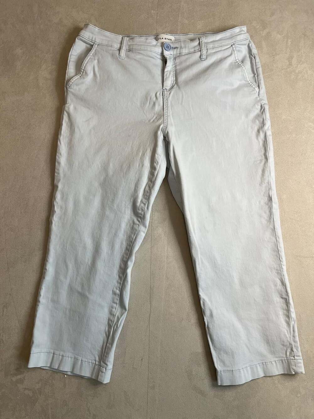 Lila Ryan Crop Pants Size 14P Light Blue Stretch Chino